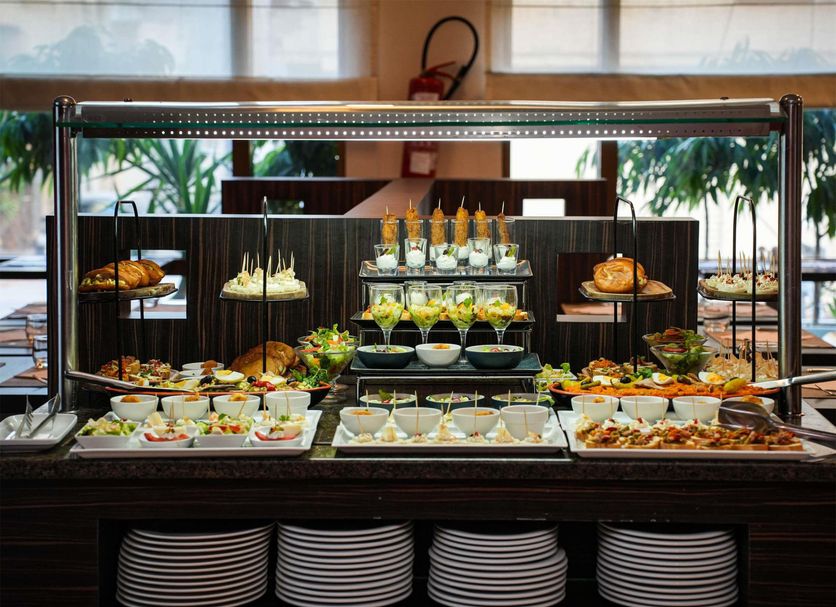 Buffet Photo