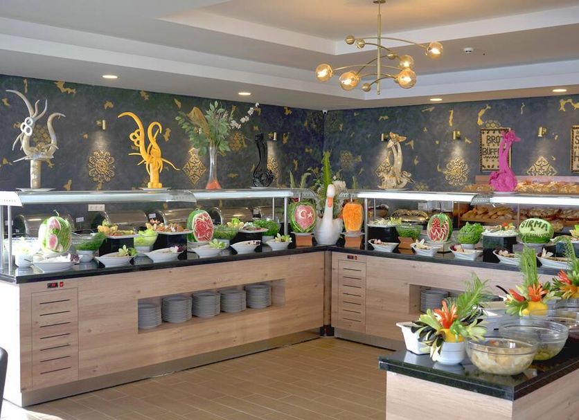 Buffet Photo