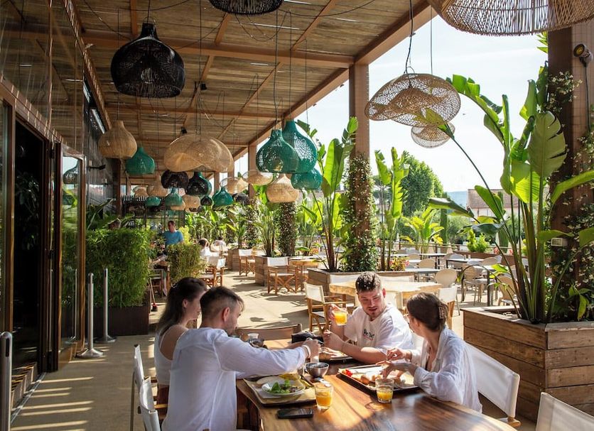 Restaurant Photo
