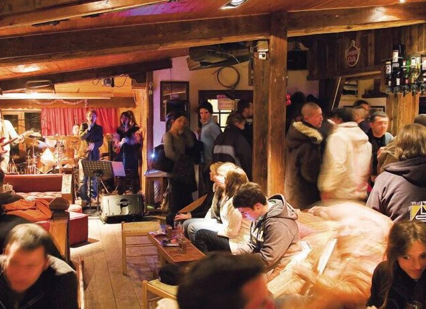 Bar Photo