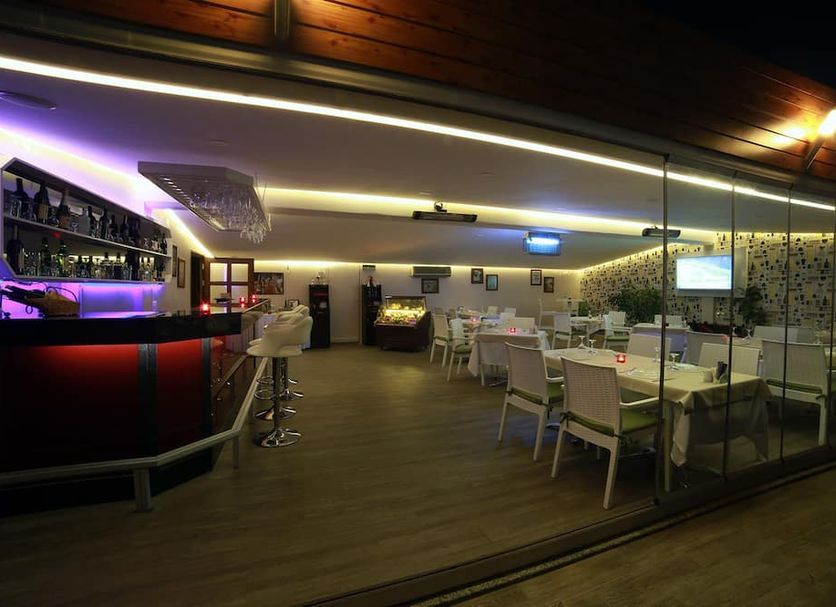 Bar Photo