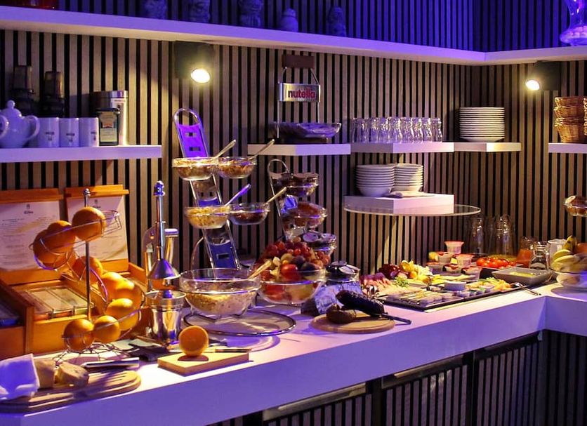 Buffet Photo