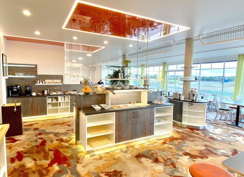 Buffet Photo