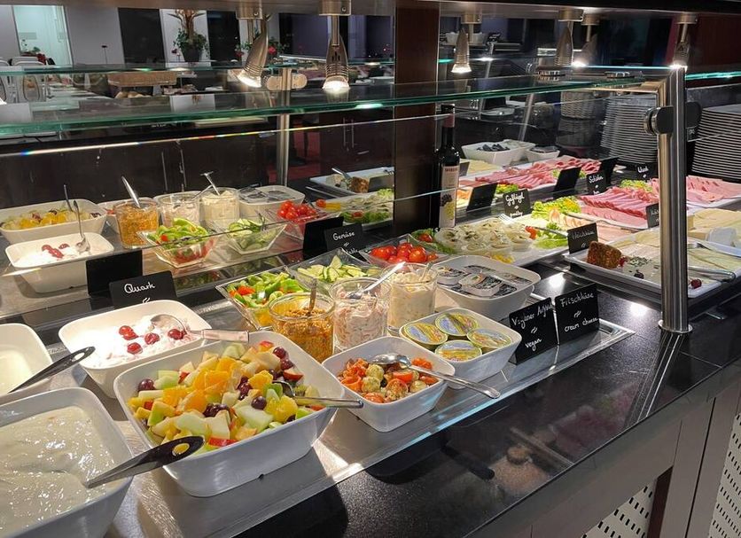Buffet Photo
