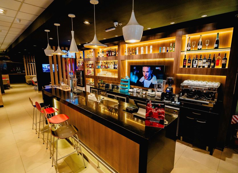 Bar Photo