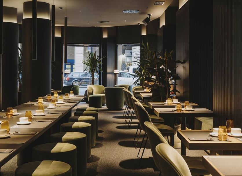 Restaurant Photo