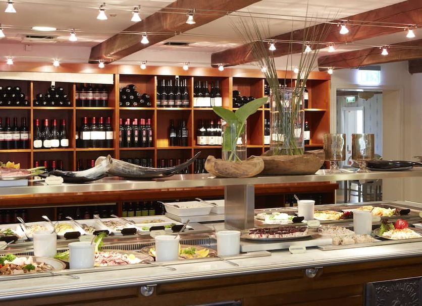 Buffet Photo