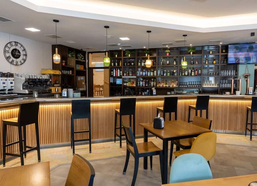 Bar Photo