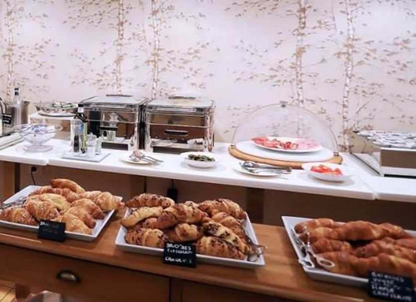 Buffet Photo