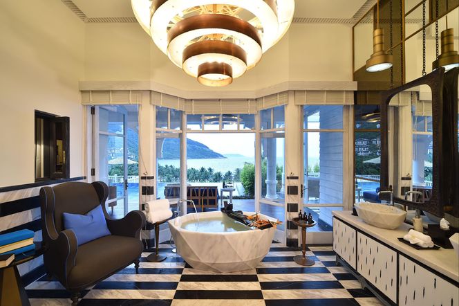 Intercontinental Hotels Danang Sun Peninsula Resort By IHG