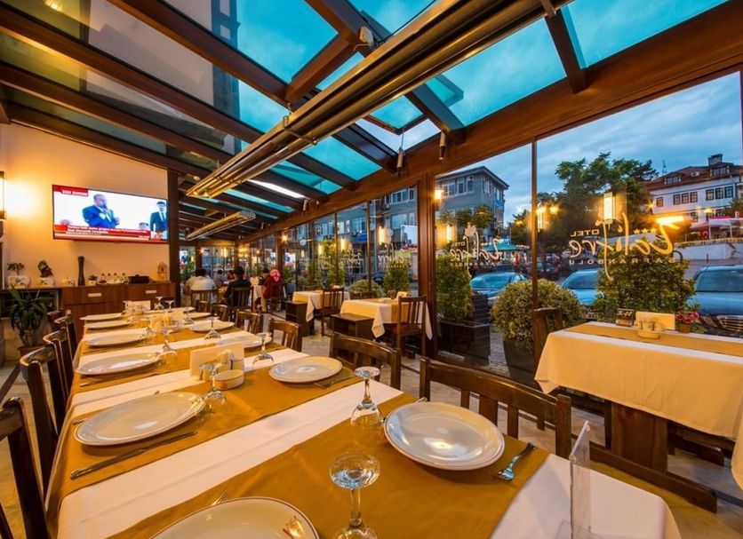 Restaurant Photo