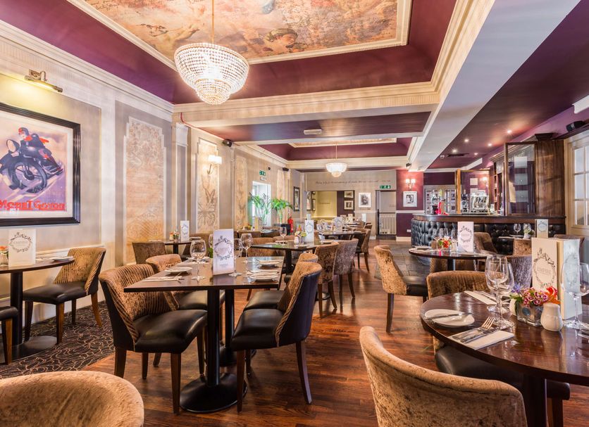 Restaurant Photo