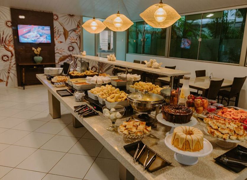 Buffet Photo