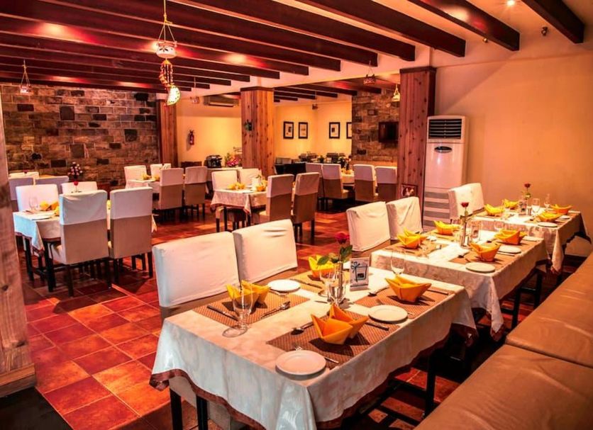 Restaurant Photo
