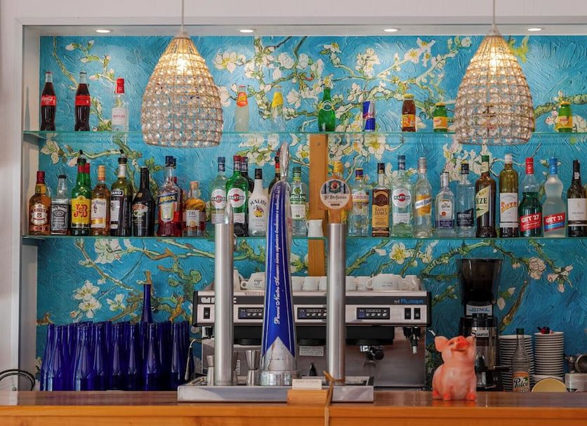Bar Photo