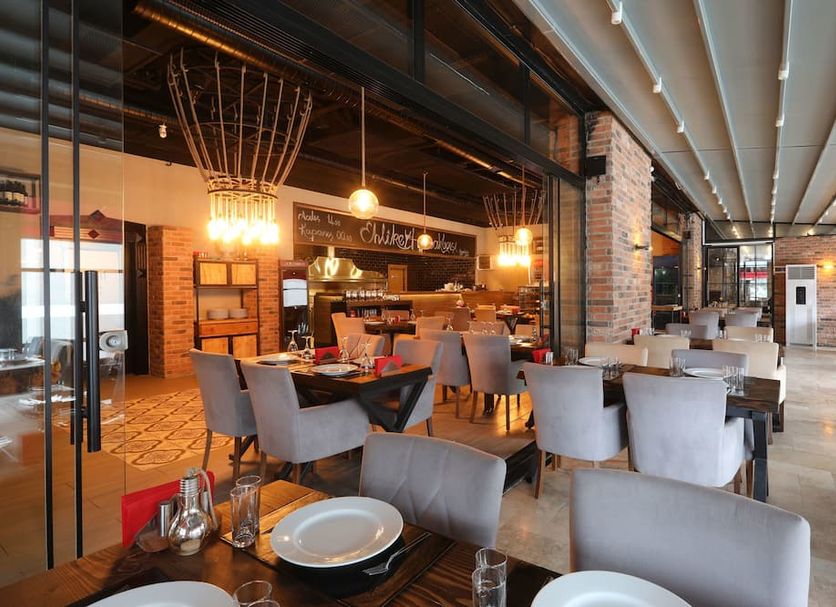 Restaurant Photo