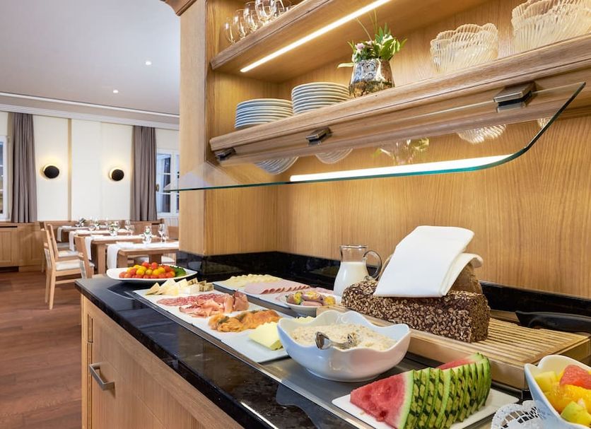 Buffet Photo