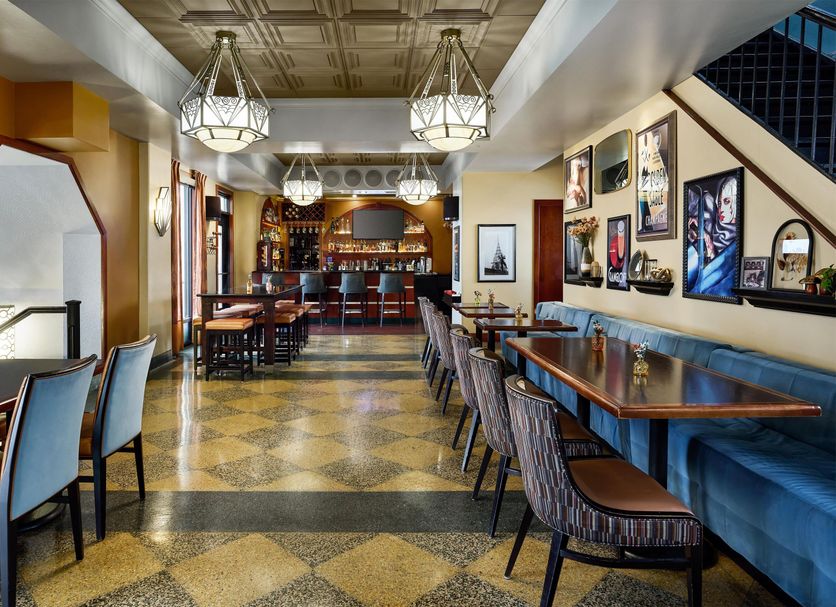 Bar Photo