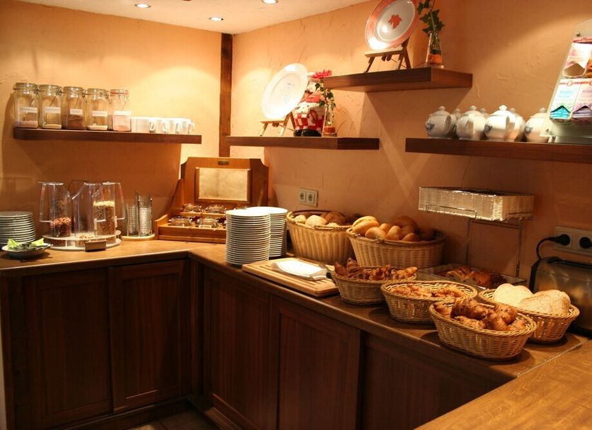 Buffet Photo