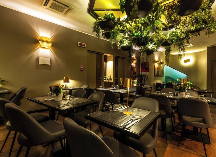 Restaurant Photo