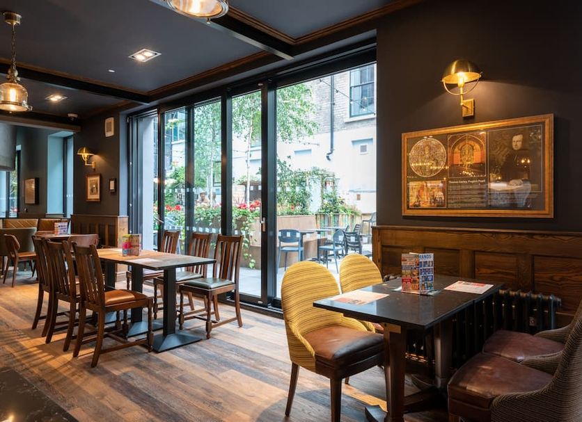 Restaurant Photo