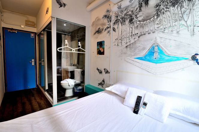 Hop Inn - Hostel