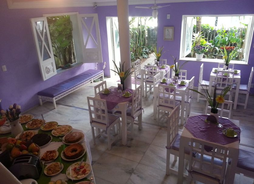 Buffet Photo