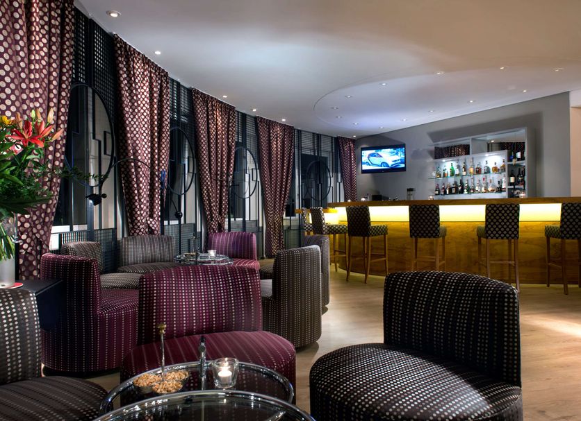 Bar Photo
