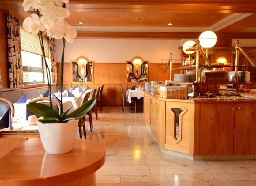 Buffet Photo