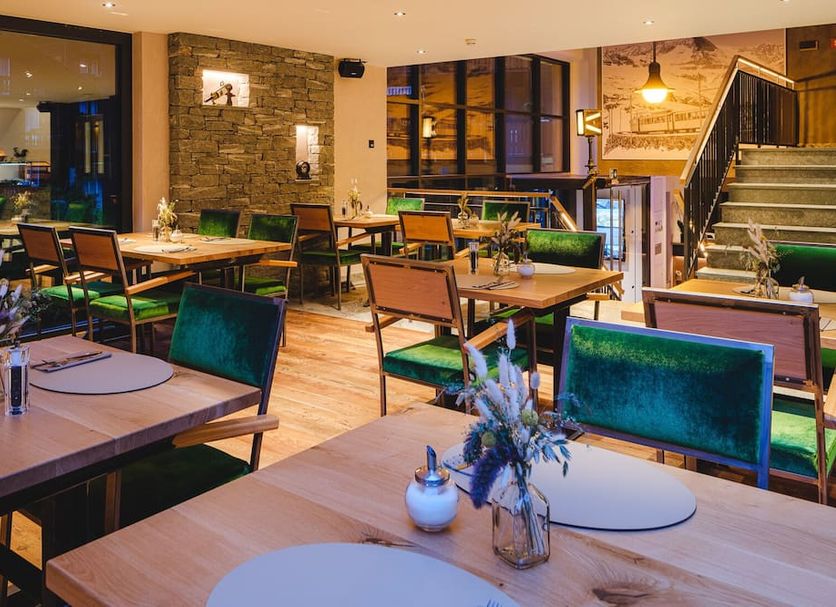 Restaurant Photo