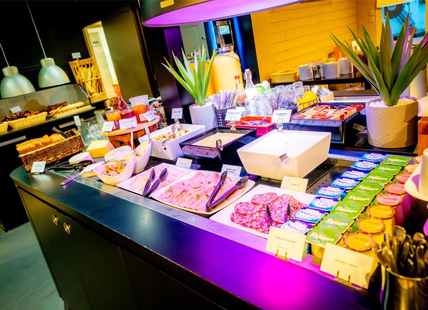 Buffet Photo
