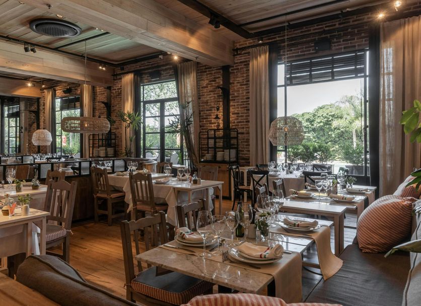 Restaurant Photo