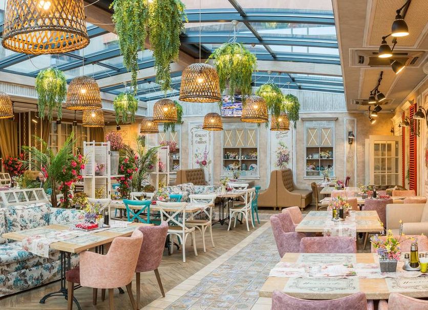 Restaurant Photo