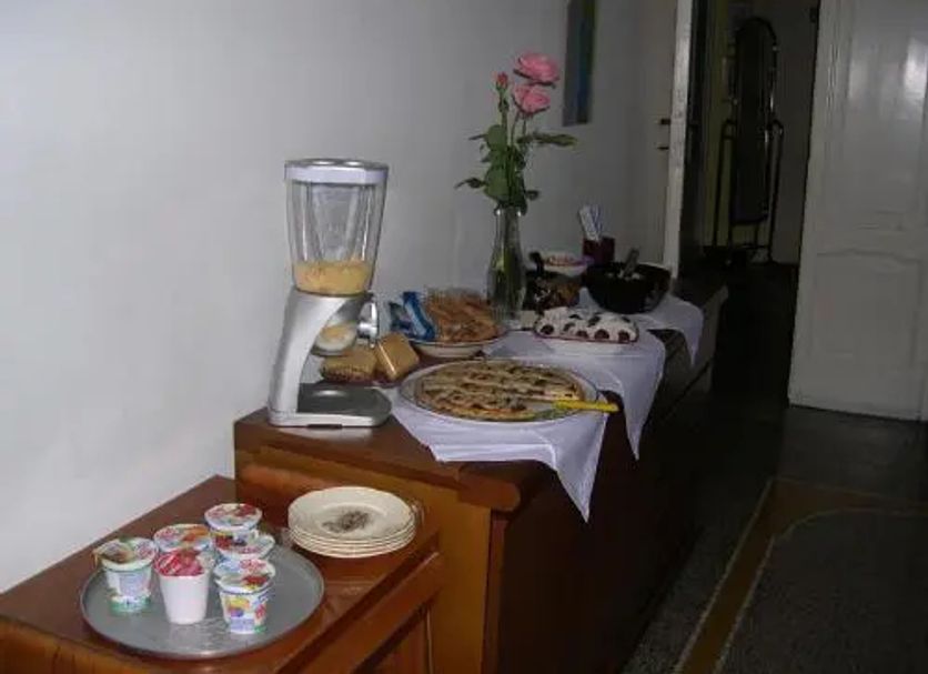 Buffet Photo