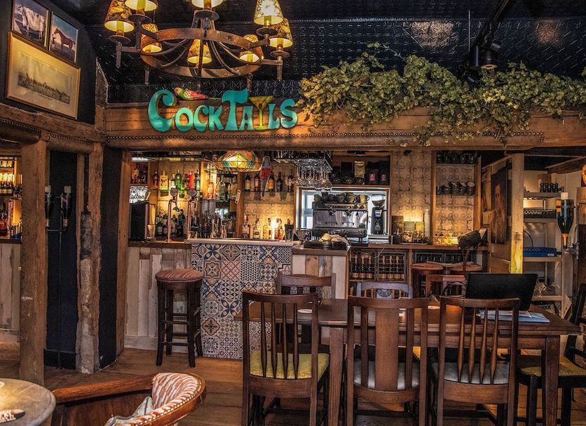 Bar Photo