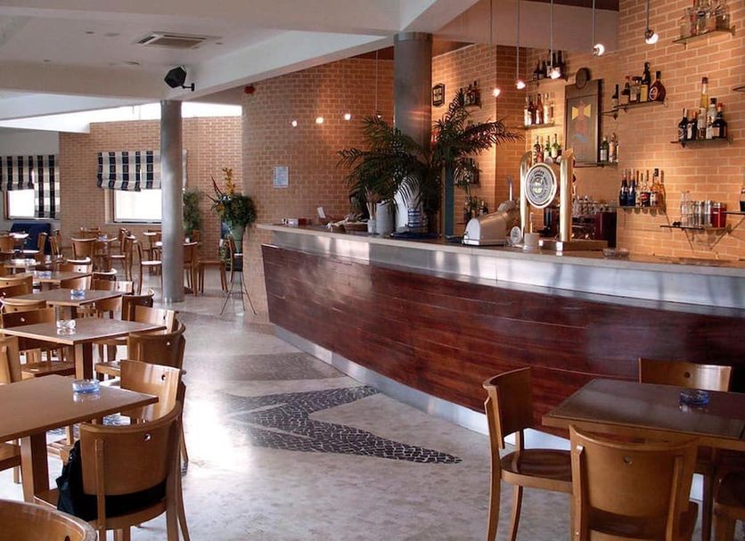 Bar Photo