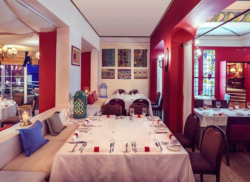 Restaurant Photo